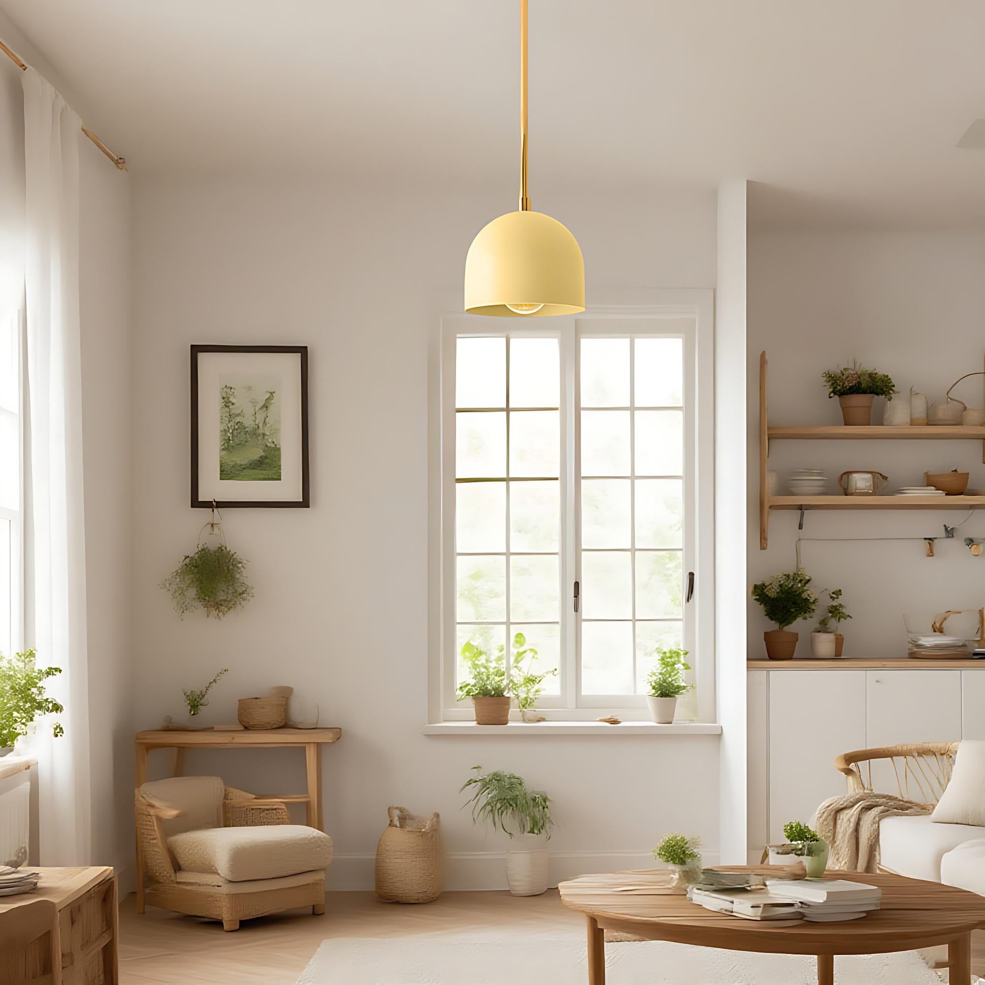 Suspension moderne en laiton et noir pour salon