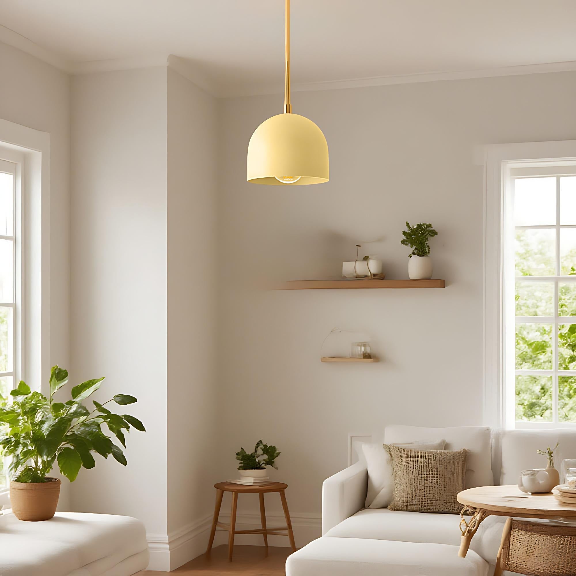 Suspension moderne en laiton et noir pour salon