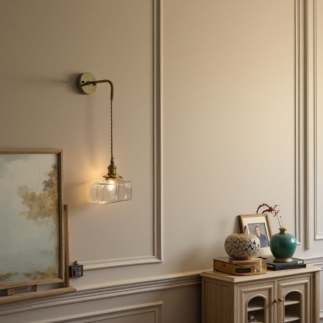 Applique murale en laiton et verre de style Japandi pour chambre ou couloir