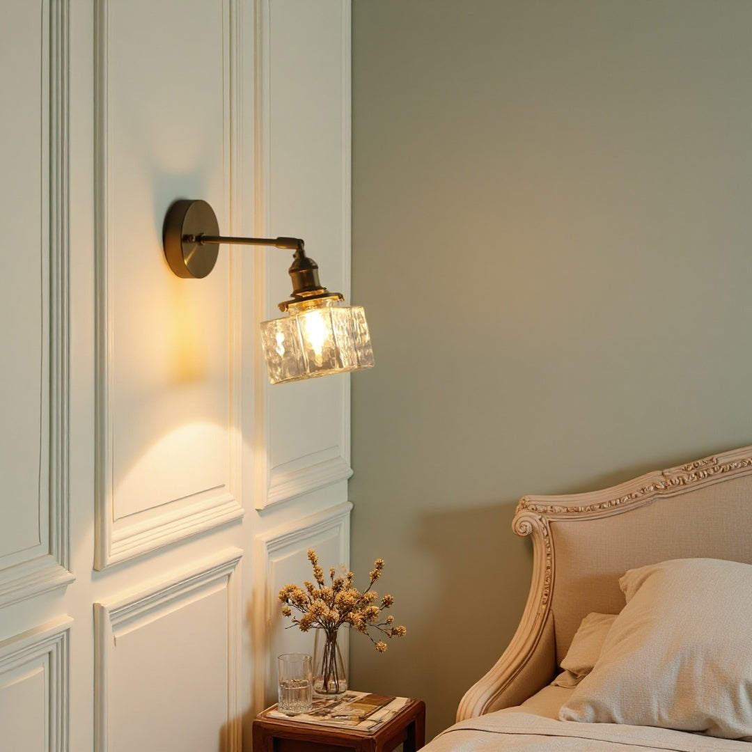 Applique murale en laiton et verre de style Japandi pour chambre ou couloir