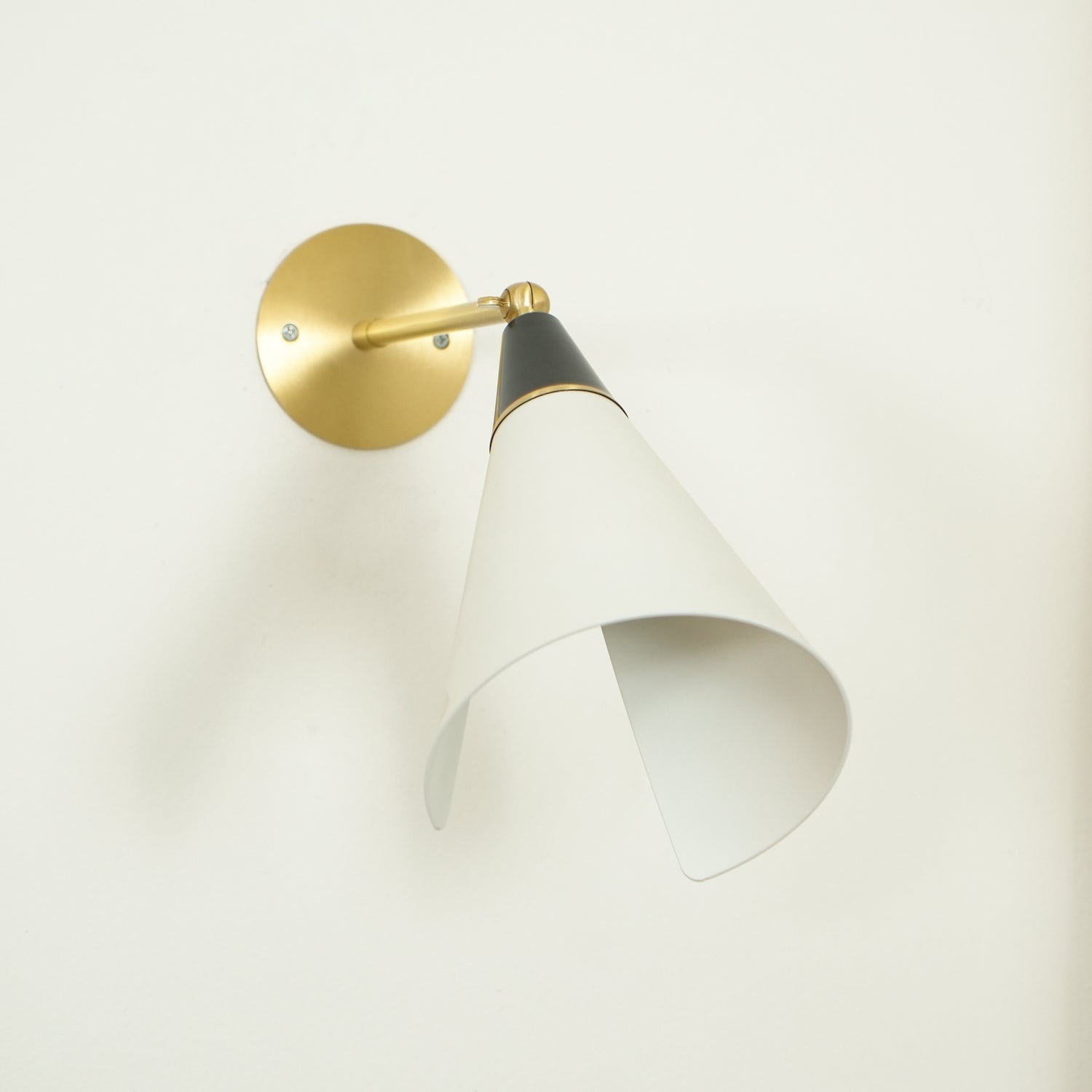 Modern Maybe Adjustable Wall Light – Perfect for Cozy Corners or Hallways