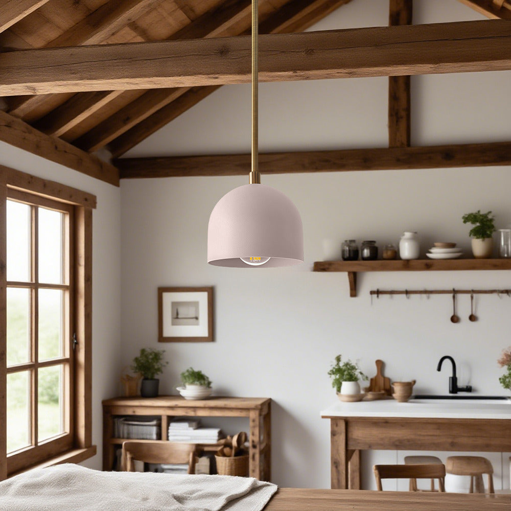 Suspension moderne en laiton et noir pour salon