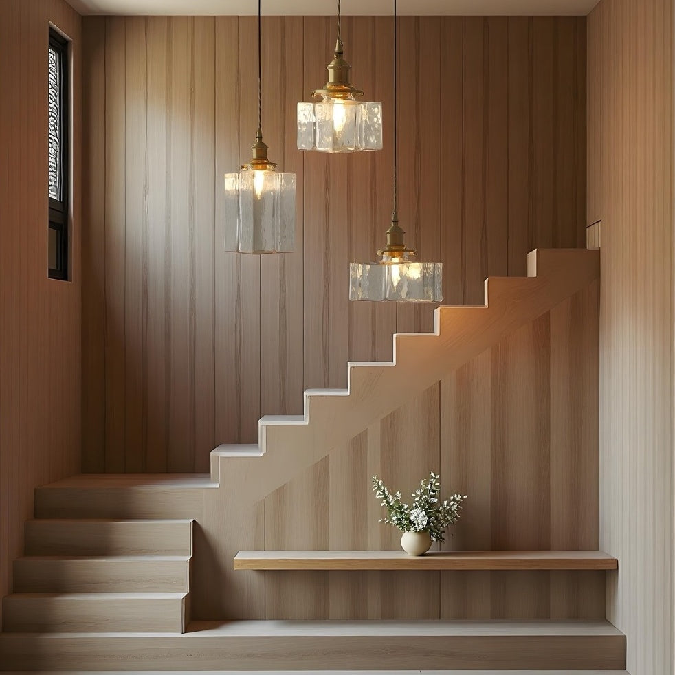 Traditionele Japanse glazen kubusvormige hanglamp van messing